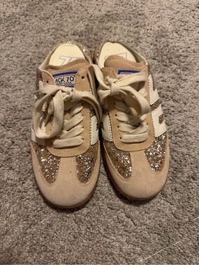 Back 70 shoes